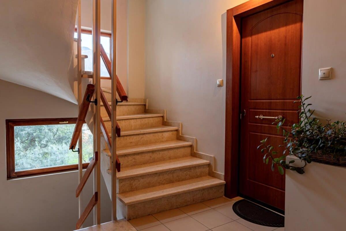 Amalia's Serendipity - Lights & Mountain Vistas Holiday home